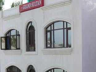 Hôtel Grand Sultan à Srīnagar Extérieur photo